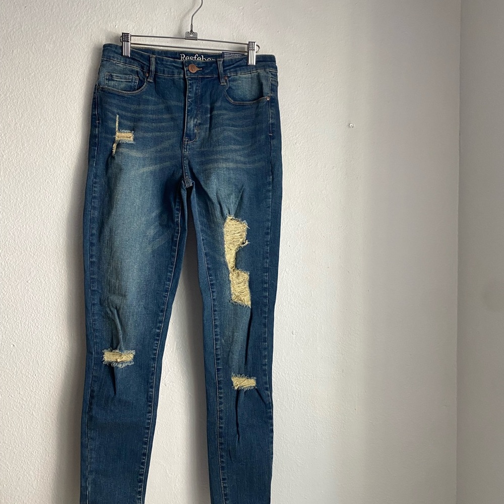 Resfebor Women's Blue Distressed Jeans - Picture 2 of 11